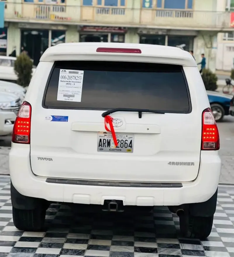 Toyota 4Runner 2005 (2)