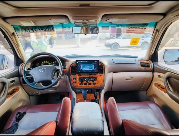Toyota Land Cruiser 2000 (4)