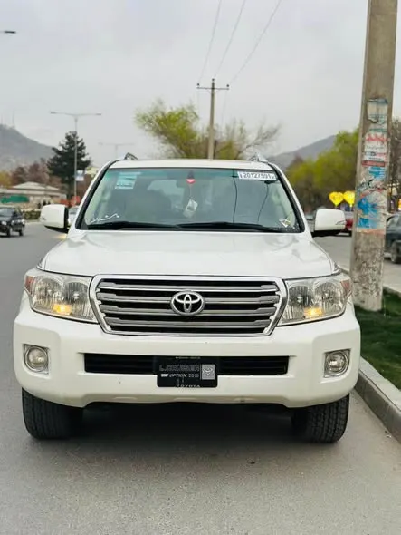 تویوتا لندکروزر 2009 (1)