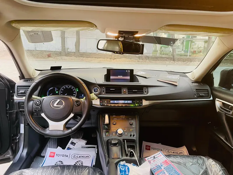 Lexus 2015 (4)