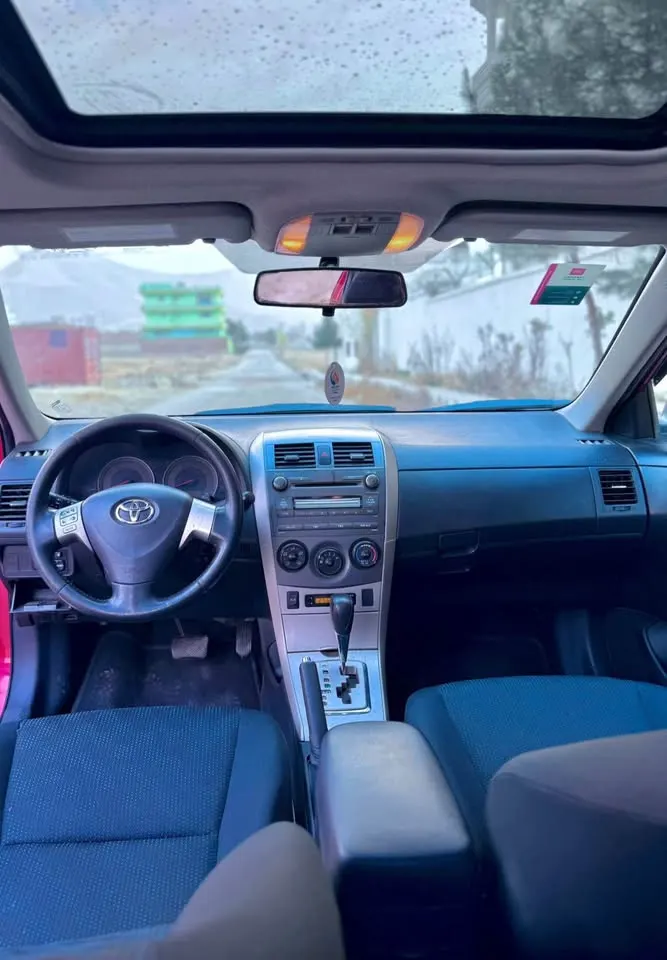 Toyota Corolla 2010 (4)
