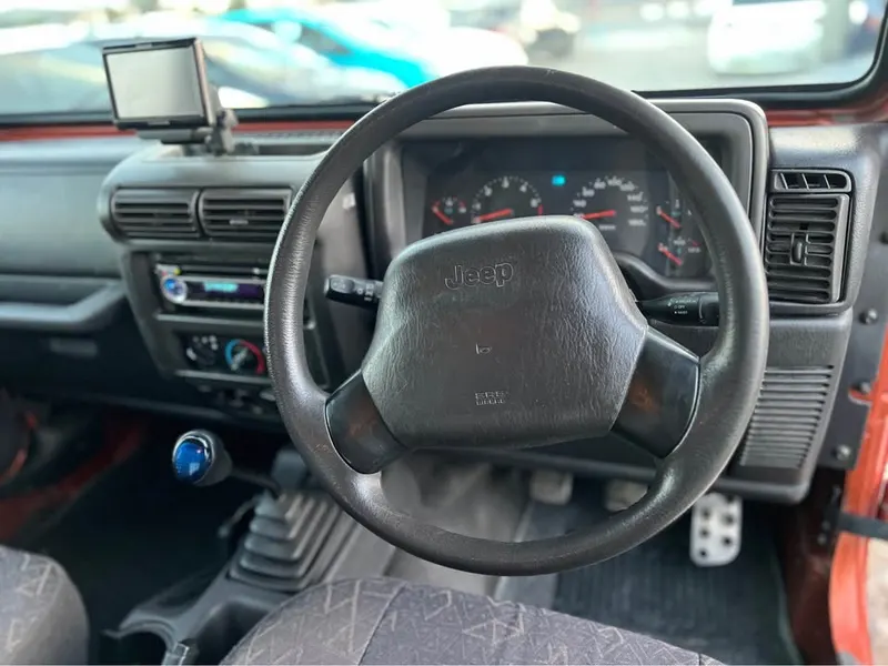 Jeep 2003 (4)