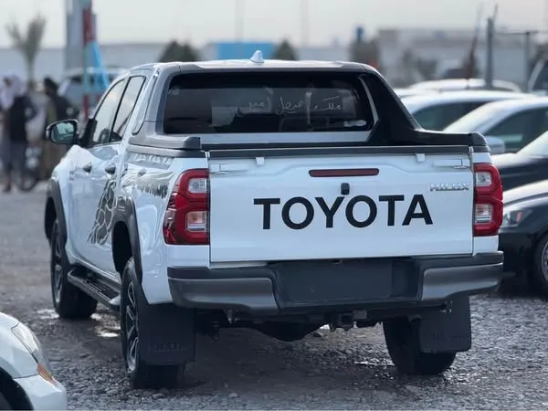 Toyota Hilux 2021 (3)
