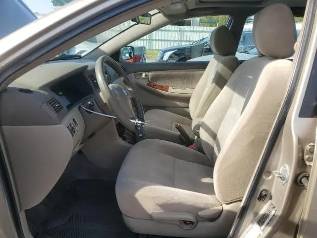 Toyota Corolla LE 2006 (4)
