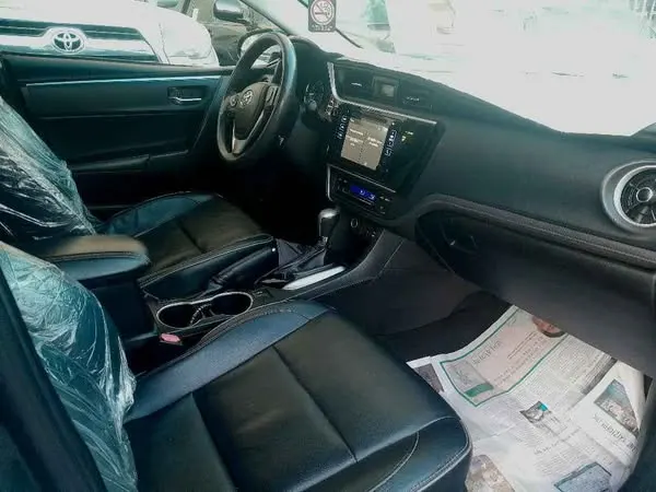 Toyota Corolla 2015 (4)