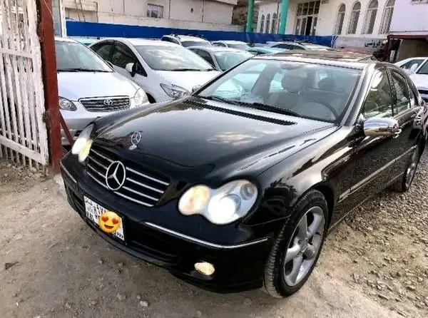 Mercedes-Benz 2005 (1)