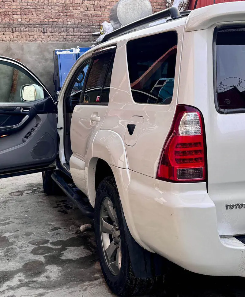 Toyota 4Runner 2008 (2)