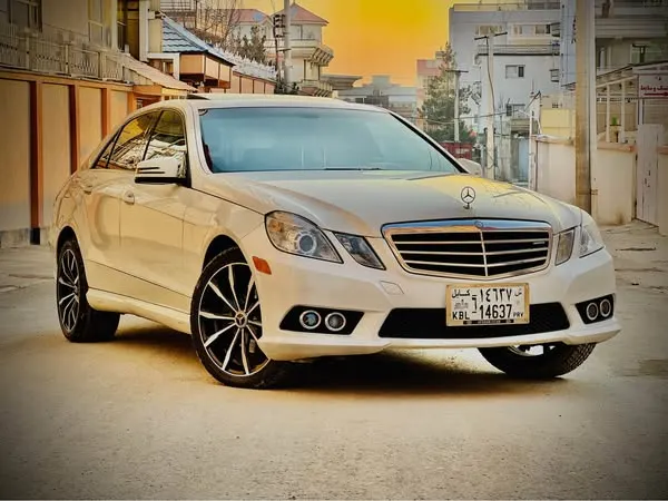 Mercedes-Benz E-Class 2010 (2)