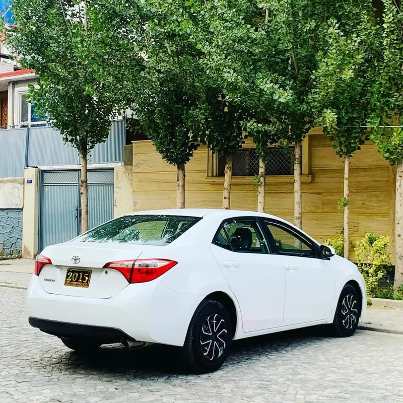 Toyota Corolla 2015 (6)