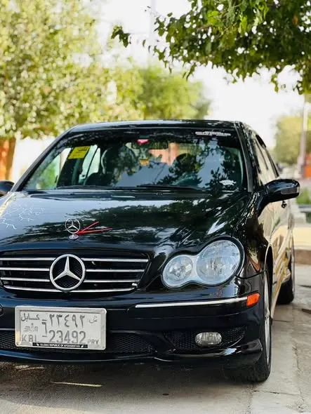 Mercedes-Benz 2005 (2)