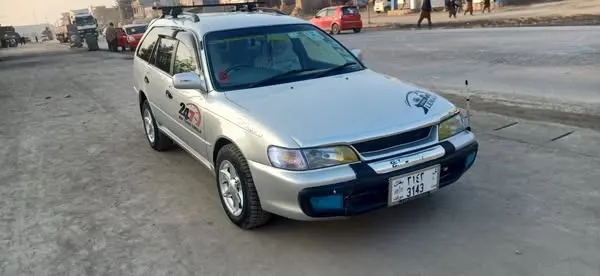 Toyota Corolla 2000 (1)