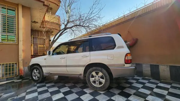 Toyota Land Cruiser 2003 (3)