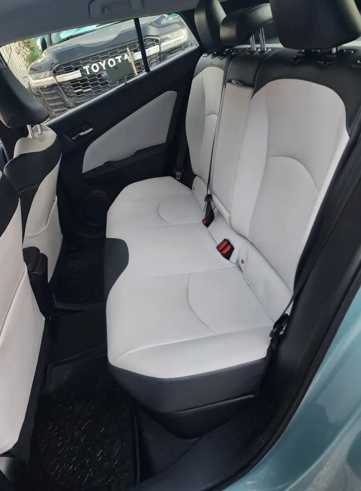 Toyota pirus 2016 (5)