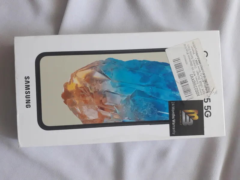 Samsung Galaxy M35 5G (Light blue 6GB 128GB ) NEW NEVER USED (3)