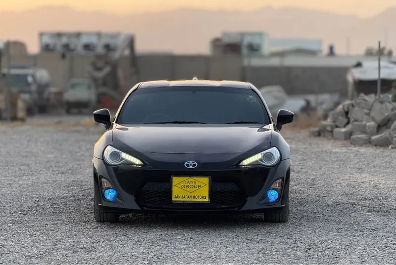 تویوتا GT86 2012 (2)