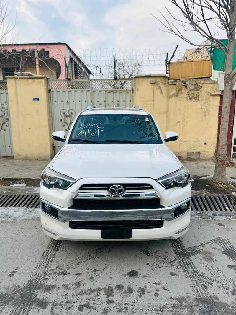 Toyota 4Runner Limited 2014 (1)