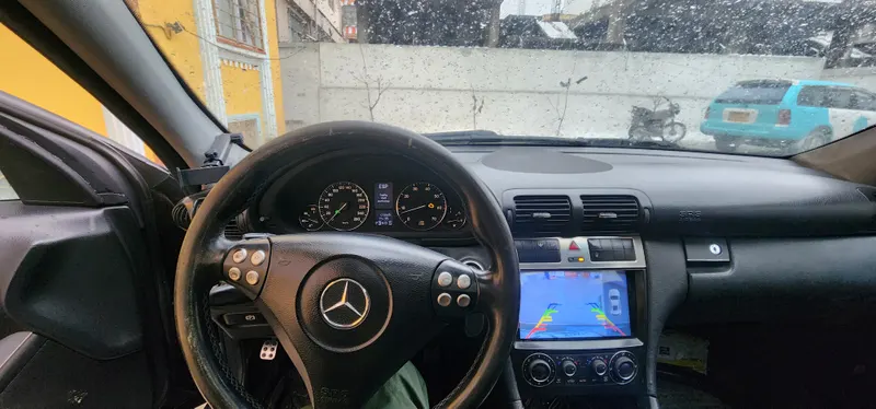 Mercedes-Benz C230 (2)