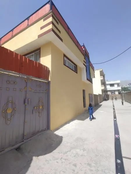House for sale, 6 rooms, 350 m², with full basement and roof terrace (2)