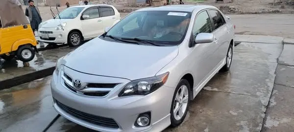 Toyota Corolla 2011 (2)