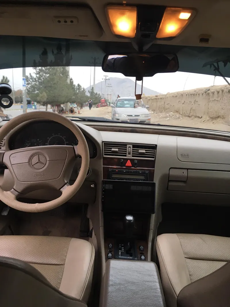 Mercedes-Benz 1998 (2)
