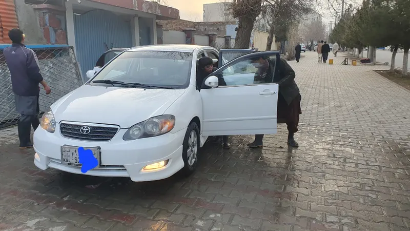 Toyota Corolla (3)