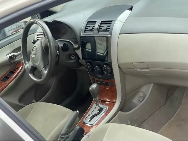 Toyota Corolla 2009 (4)