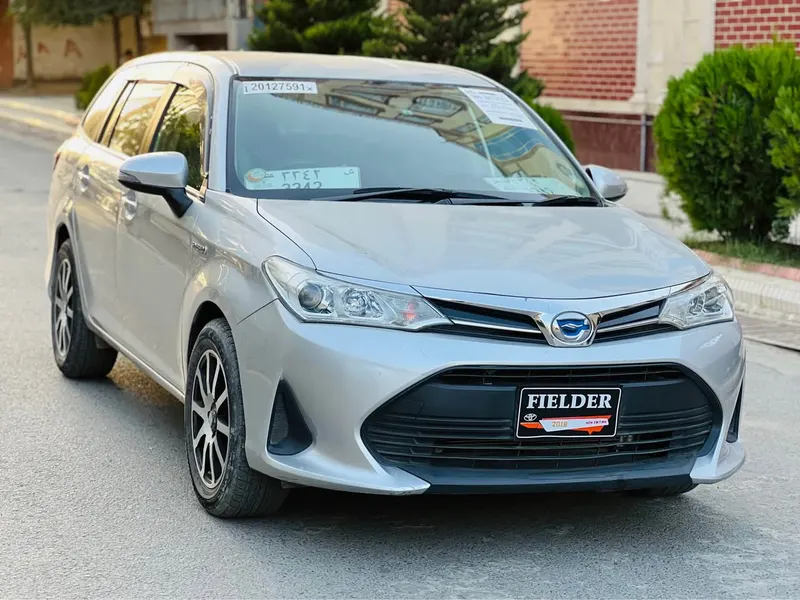 Toyota Fielder 2018 (2)