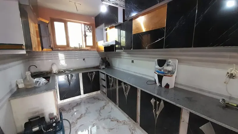House for sale, 4 rooms, 266 m², Mazar-i-Sharif (3)