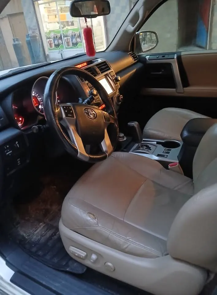 Toyota 4 Runner 2013 (4)