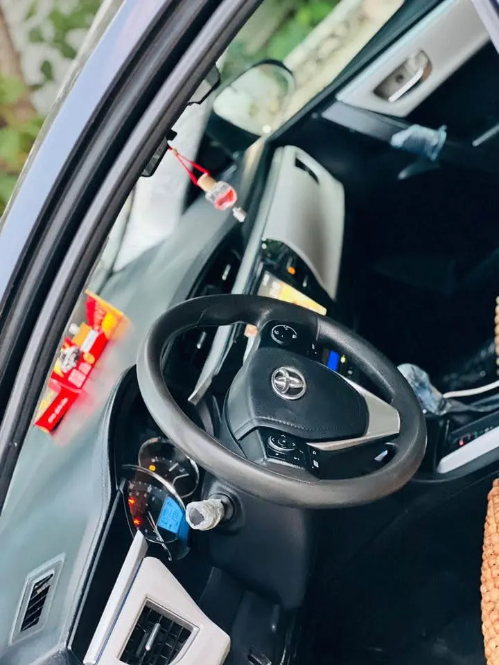 Toyota Corolla 2015 (4)