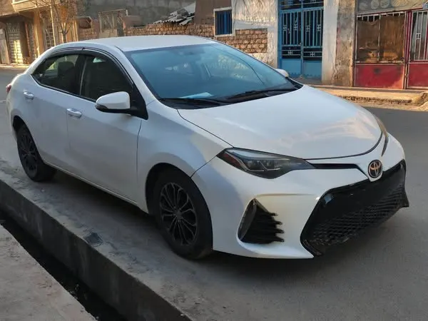 Toyota Corolla 2014 (2)