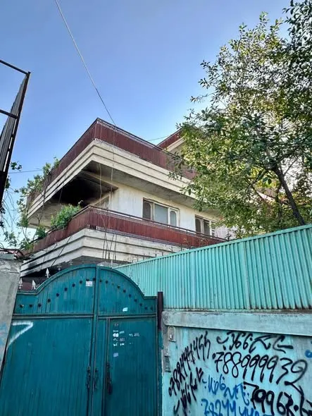 د پلورنې درې نیم پوړیز کور، 5 خونې، 220 m²، پل حسن خان، کابل (2)