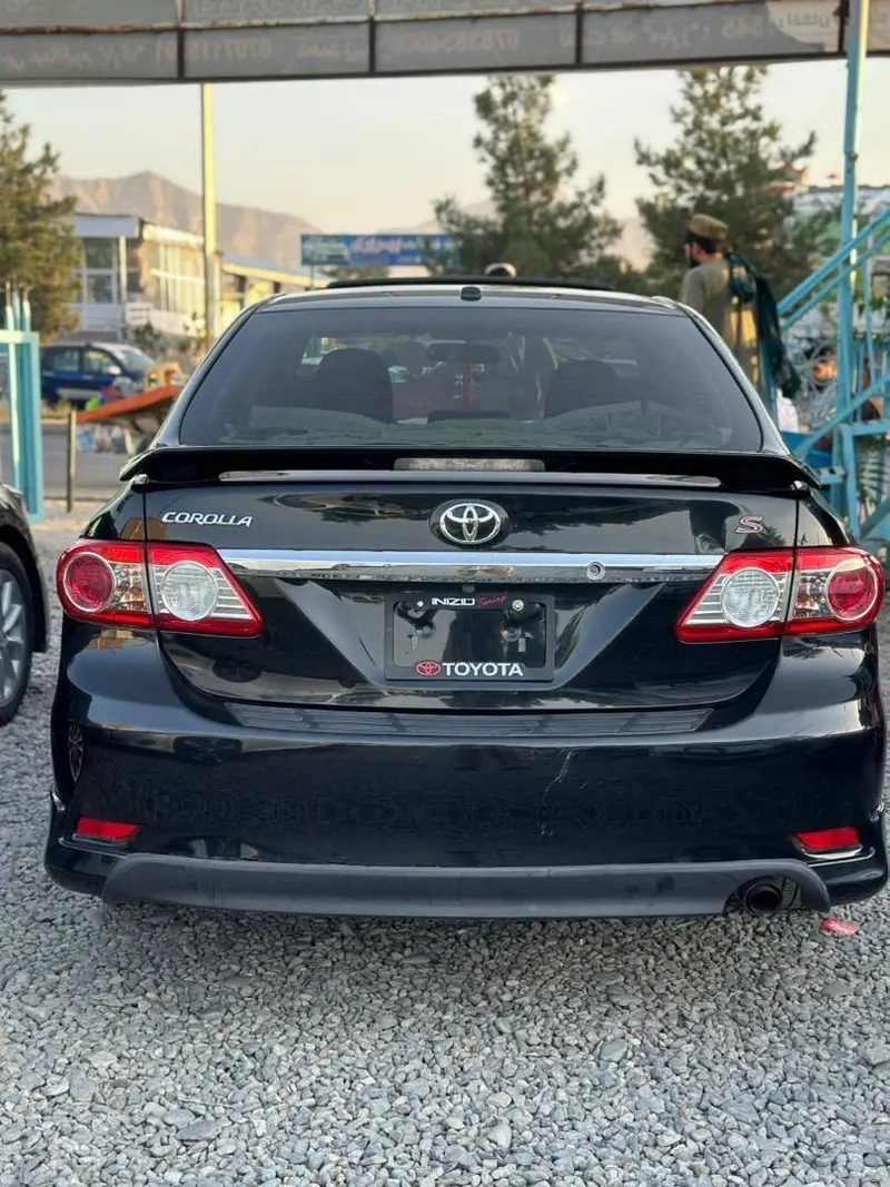 Toyota Corolla 2011 (2)