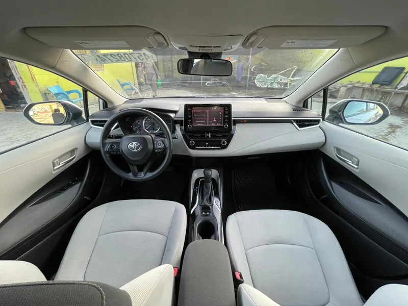 Toyota Corolla LE 2020 (6)