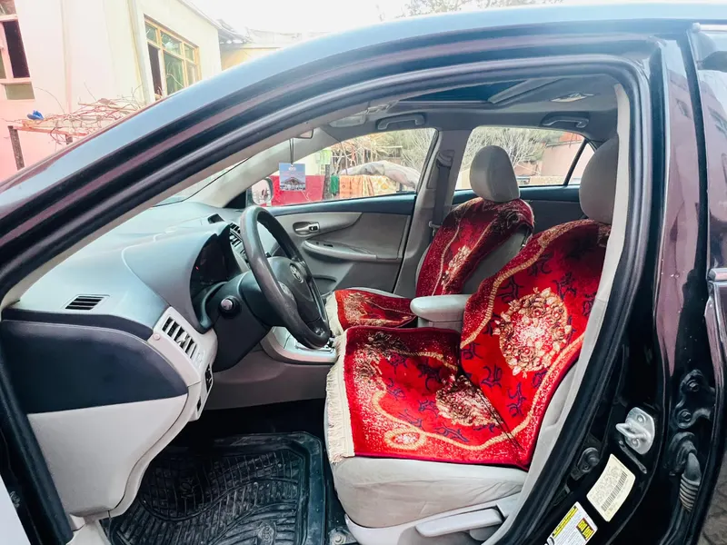 Toyota Corolla LE 2013 (6)