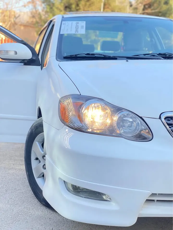Toyota Corolla 2006 (2)