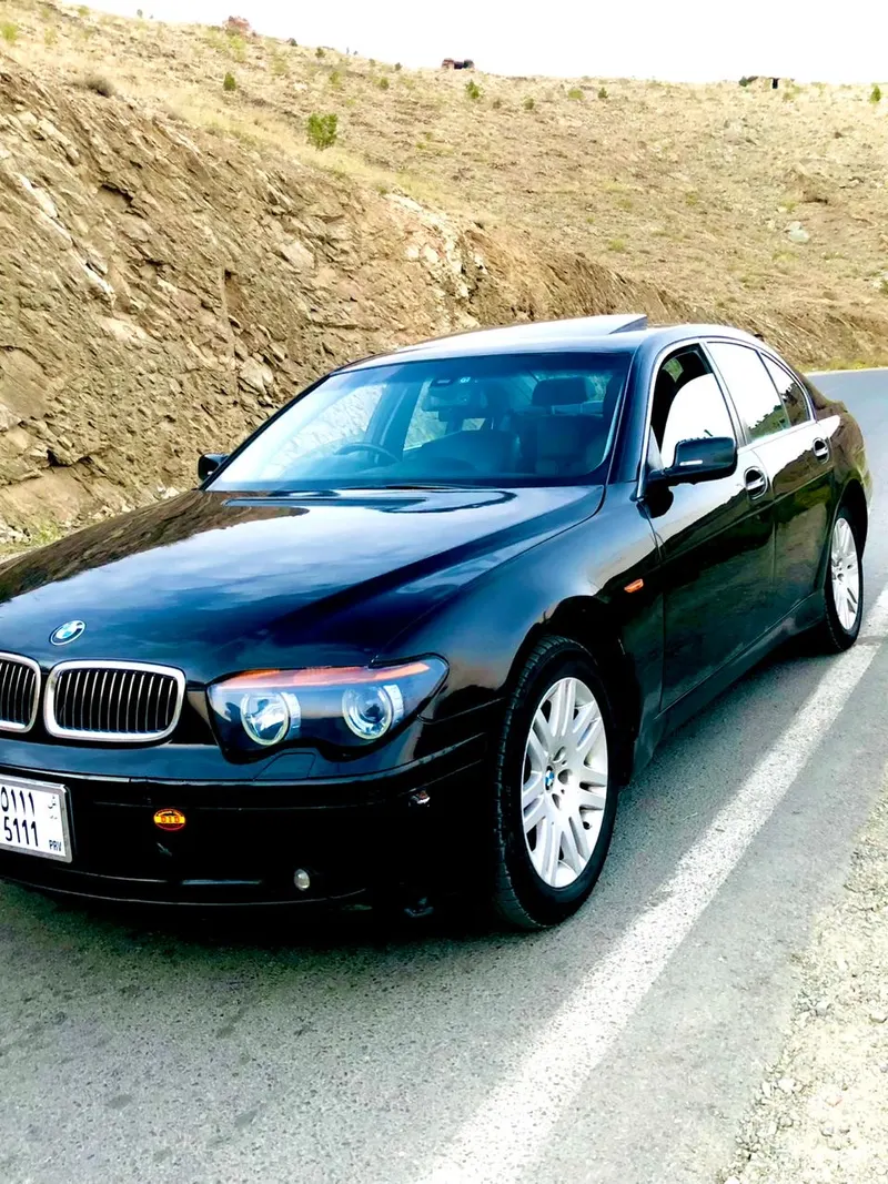 BMW 7 Series 2005 (1)