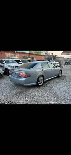 Toyota Crown Hybrid 2010 (3)