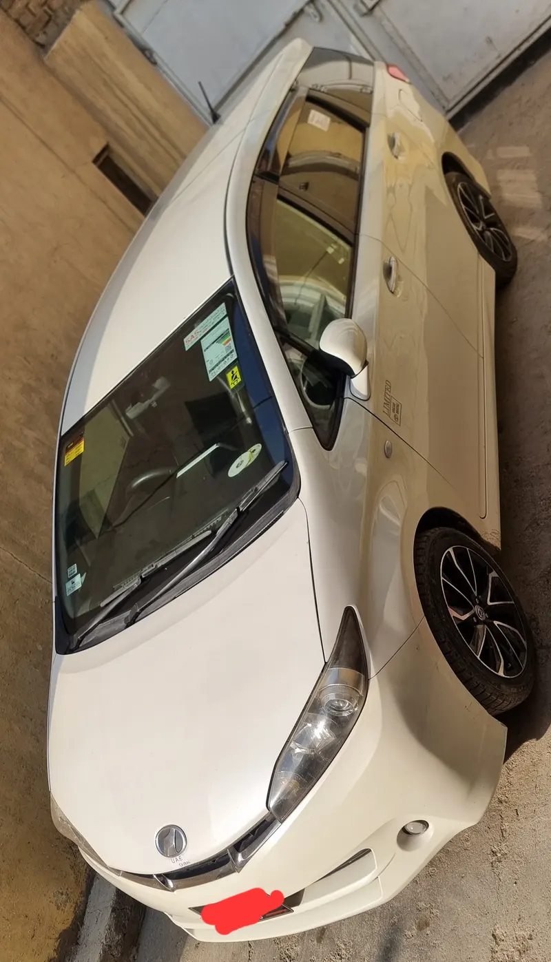 Toyota 2012 (1)