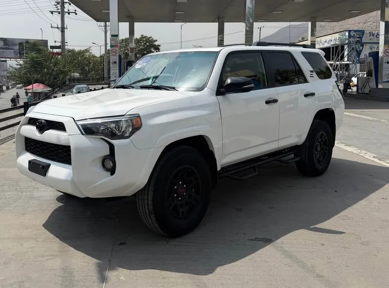 تویوتا 4Runner SR5 پریمیوم 2015 (2)