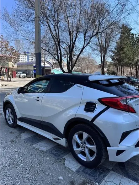 Toyota CHR 2017 (2)