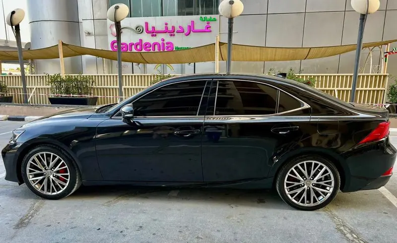 Lexus 2017 (2)