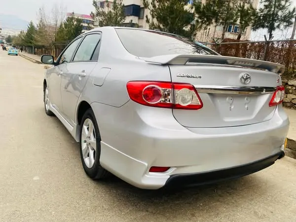 Toyota Corolla 2011 (3)