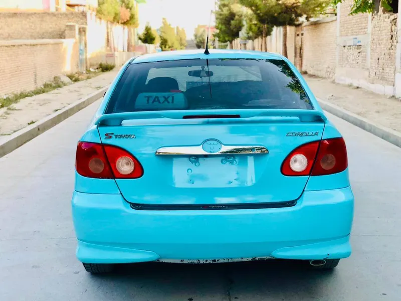 Toyota Corolla 2005 (3)
