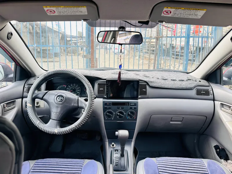 Toyota Corolla 2004 (5)