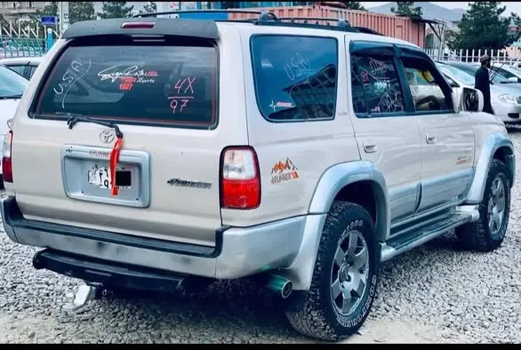 Toyota 4Runner SR5 1997 (3)