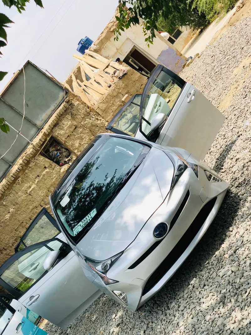 Toyota Prius 2016 (4)