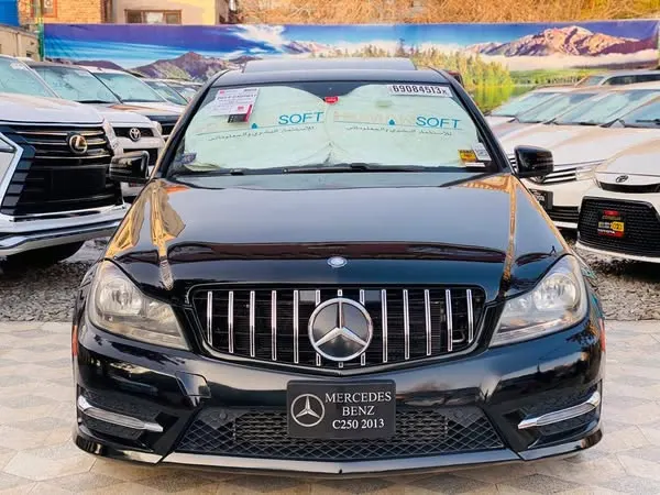 Mercedes-Benz C250 2013 (1)