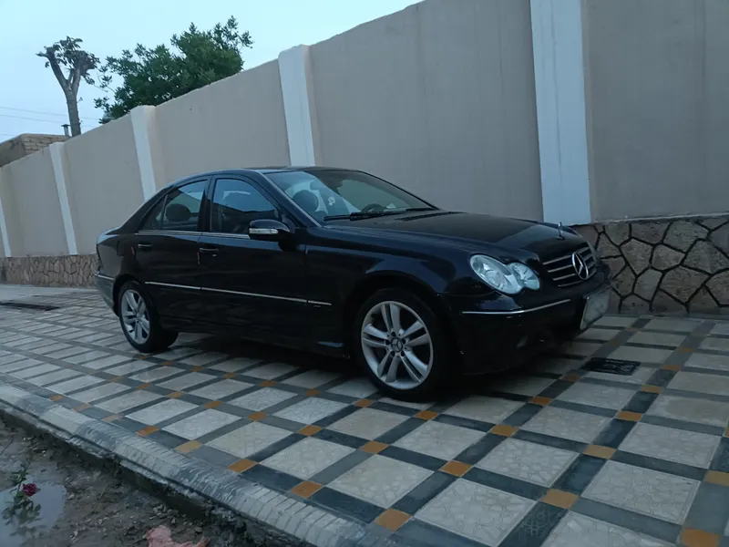Mercedes-Benz 2005 (5)