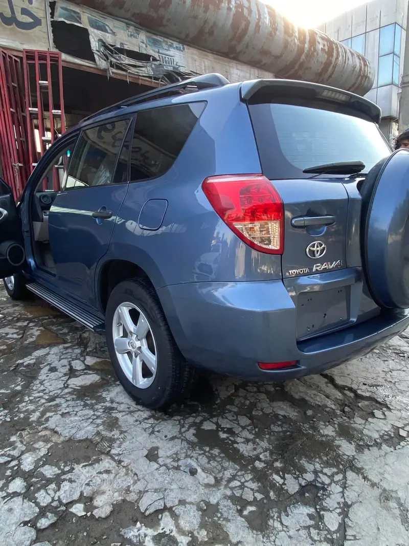 Toyota RAV4 Base 2007 (2)